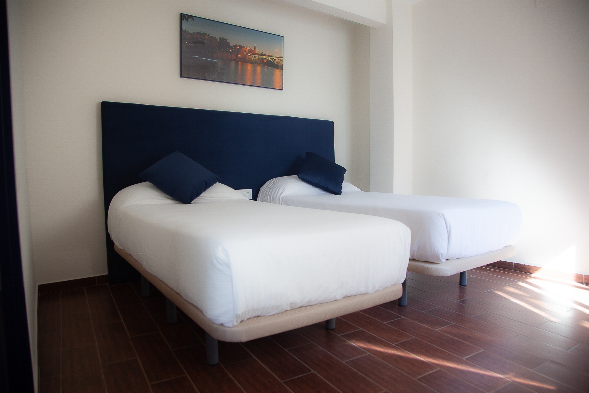 varwwwvhostsaviratodesign.comnochesentriana.com .aviratodesign.comwp contentuploads1 1.jpg